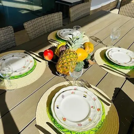 Issa. Impresionante Loft Holiday home Marbella